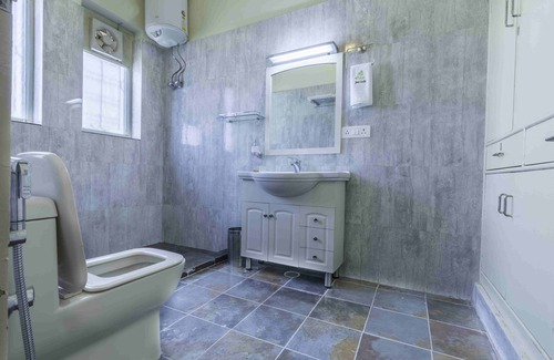 Lansdowne House | Seclude Lansdowne - 2 Bedroom Private Space