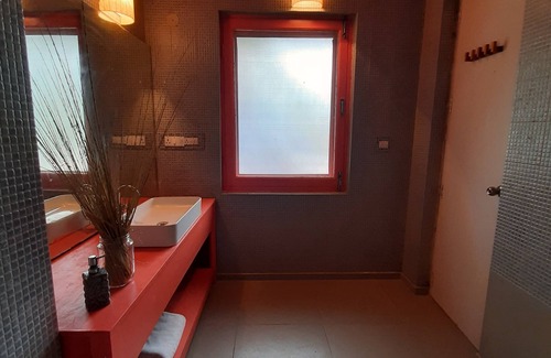 Chachian House | Seclude Palampur - Titli Room