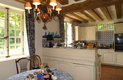 Les Jonquerets-de-Livet House | Secluded 15th Cent. Manor House with a large pool in a landscaped setting