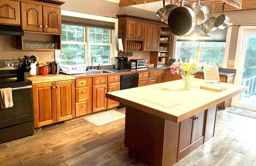 Woodstock House | Secluded 2-Acre Lakefront Home! Book Your Getaway!