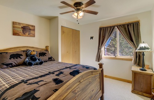 Cripple Creek House | Secluded and scenic Mountain Retreat on 2 acres, Close to Pikes Peak, Good Wifi