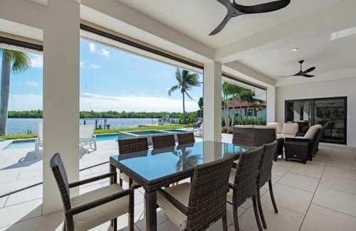Bonita Springs House | Secluded Bayfront Haven