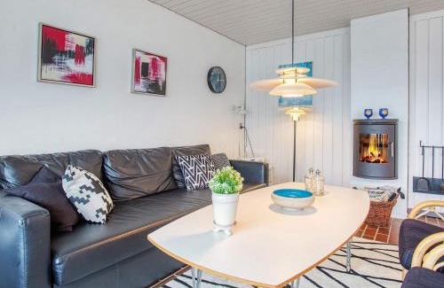 Rødhus House | Secluded Beach Retreat in Rodhus-By Traum