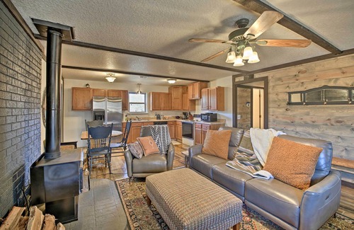 Boles House | Secluded Boles Home Near River: Pets Welcome!