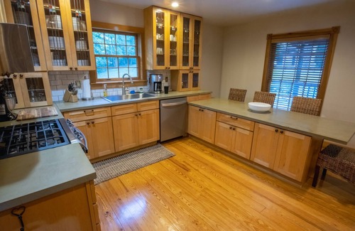 Edmond House | Secluded but only 5 minutes from New River Gorge Bridge