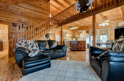 Heidelberg Cabin | Secluded Cabin on 70 acres private land, ping pong table, Red River Gorge, KY