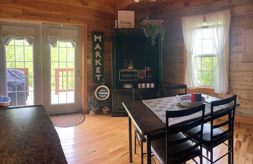 Heidelberg Cabin | Secluded Cabin on 70 acres private land, ping pong table, Red River Gorge, KY