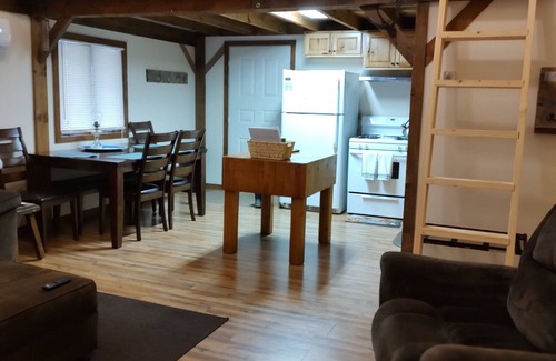 Mainesburg Cabin | Secluded Cabin Retreat – Peace, Privacy & Nature