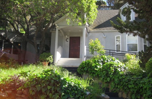 Mission Valley West Apartment | Secluded, Charming and Unique! Spacious Apartment EXCELLENT Central Location