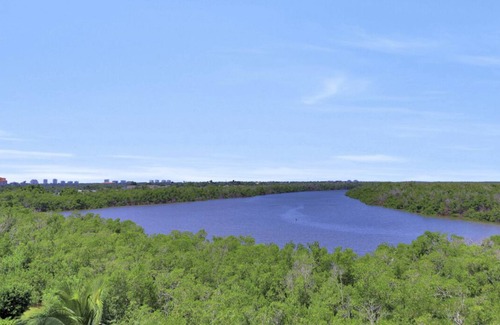 Marco Island Condo | Secluded condo in quiet section of Island w/ heated pool & hot tub