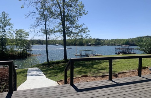 Arley House | Secluded Cove-Stunning Views- Sloping Lot- Near Duncan Bridge