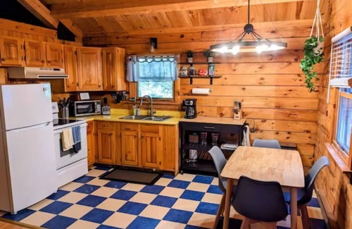 Woodsville Cabin | Secluded Cozy Cabin in Mountain Lake Community!
