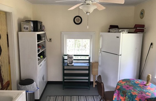 Tea Cabin | Secluded Creek Cabin Located on the Bourbeuse River