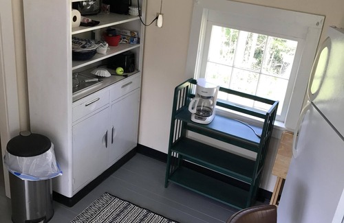 Tea Cabin | Secluded Creek Cabin Located on the Bourbeuse River