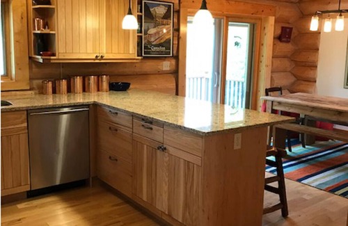 Winter Park Highlands House | Secluded Custom Log Home w Hot Tub - by Winter Park, Granby Ranch & Grand Lake