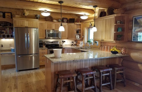 Winter Park Highlands House | Secluded Custom Log Home w Hot Tub - by Winter Park, Granby Ranch & Grand Lake