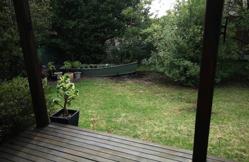 Metung Apartment | Secluded Garden Studio close to village and lakes