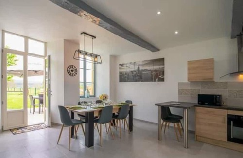 Saint-Aignan House | Secluded house in a pretty little village in the middle of nature