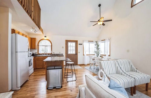 Canadian Lakes Ski Chalet | Secluded Lakefront Chalet in Canadian Lakes with Access to No-Wake Lake
