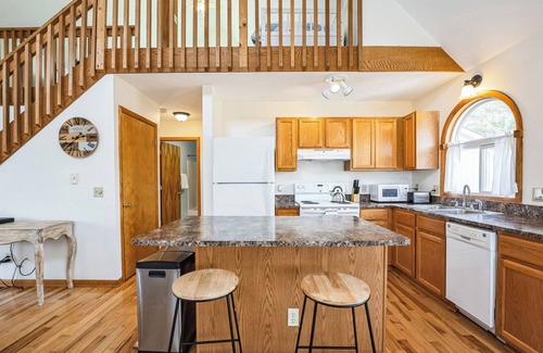 Canadian Lakes Ski Chalet | Secluded Lakefront Chalet in Canadian Lakes with Access to No-Wake Lake