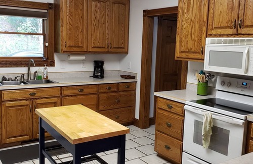 Piper Gap House | Secluded Mountain Lakehouse, Pets Welcome