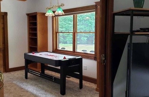 Piper Gap House | Secluded Mountain Lakehouse, Pets Welcome