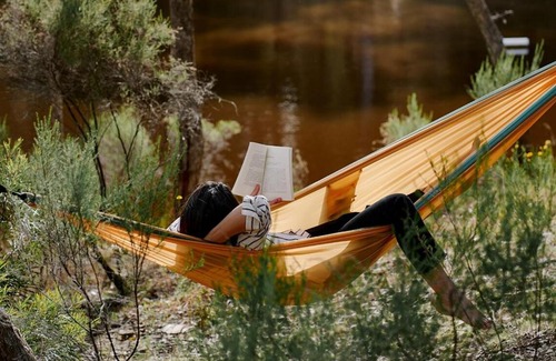 Mount Alexander Shire House | Secluded off-Grid cabin with water views - Marcel