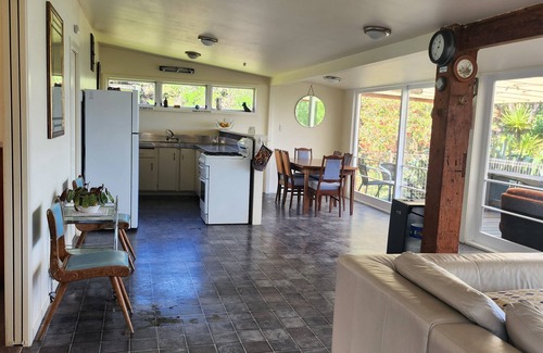 Great Barrier Island House | Secluded relaxing beach escape