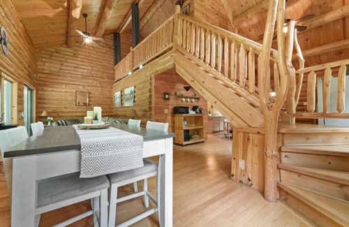 Evart Cabin | Secluded | Sauna, Fire Pit & 20 Acres of Trails