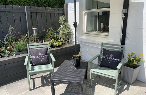 Rothesay Cottage | Secluded Seaview Cottage With Private Hot Tub