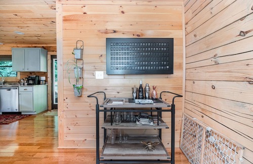 Luray House | Secluded Shenandoah Hideaway