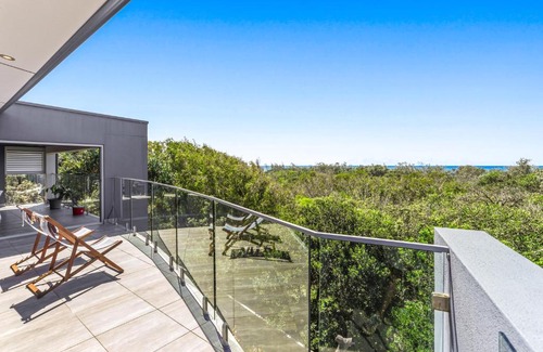 Castaways Beach House | Seclusion by the sea, Castaways Beach
