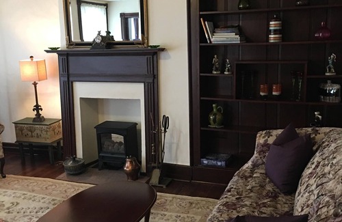 Gettysburg Apartment | Second floor of Gettysburg's historic home