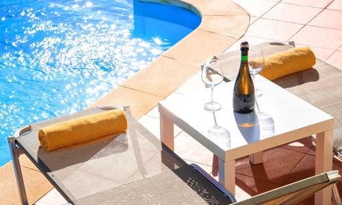 Skoutelonas Villa | Secret Escape Villa Heated Pool and Jacuzzi