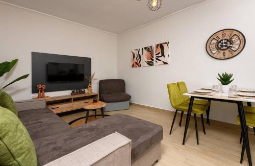 Thasos Town Apartment | Secret Garden Apartment