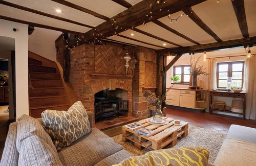 Ockbrook House | SECRET MAGPIE, pet friendly, luxury holiday cottage in Balsall Common