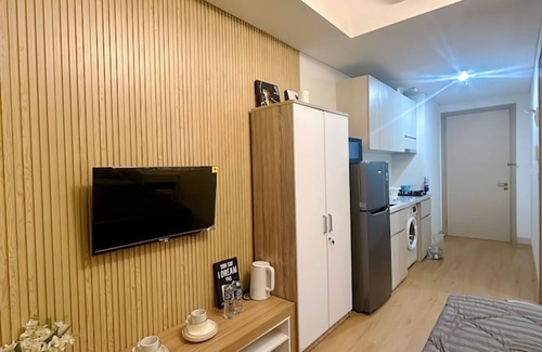 Jakarta Apartment | Sedayu City Suites - Free Gym Pool