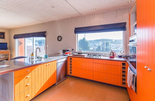 Himatangi Beach House | See and hear the surf