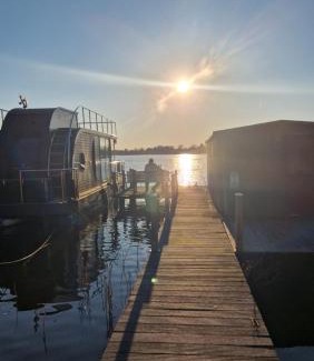 Zernsdorf Boat Rental | Seeblick Hausboot Sambesi