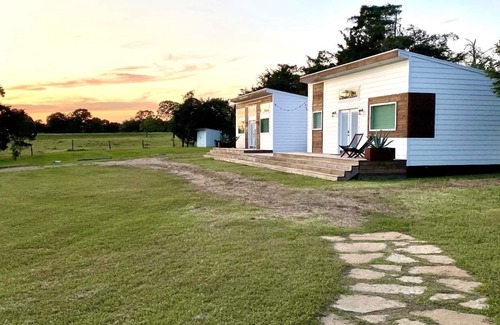 Round Top Cottage | Seen in 250 Articles ★ Close to Town ★ Lux Bed & Linens ★ Private ★ The Eisley