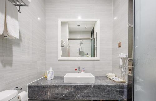 Futian Hotel | SEEU Designer Homestay
