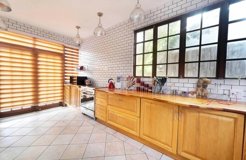 Greater Johannesburg Metropolitan Area Ski Chalet | Seira Sol on 5th
