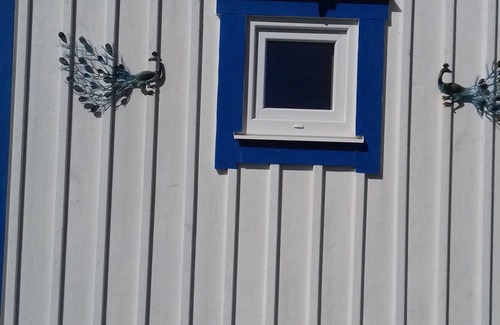 Falkenberg Cabin | SEK 376/night/person. New cottage for rent in FALKENBERG with proximity to everything.