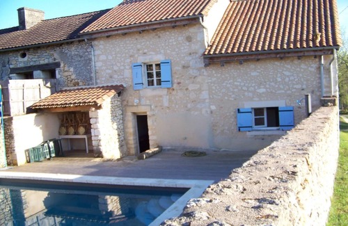 Saint-Martin-des-Combes House | Self-catering cottage with private pool in Dordogne Périgord