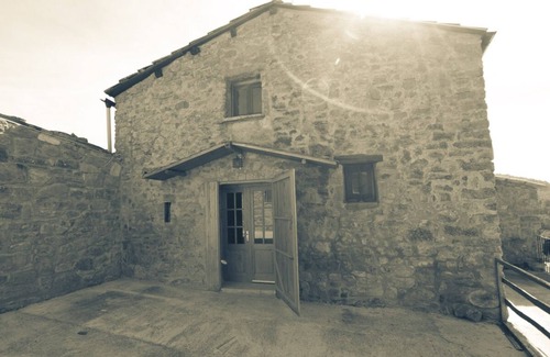 La Baronia de Rialb Cottage | Self catering Masia l'Arà for 16 people