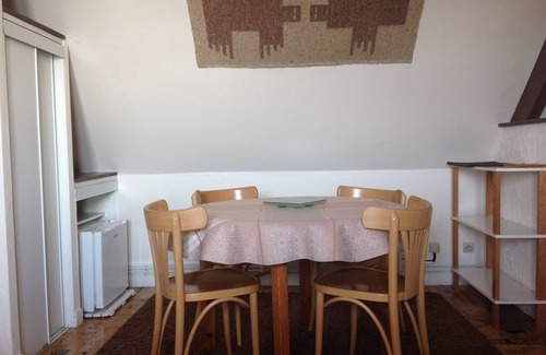 Etel Apartment | Self-catered apartment with all mod cons, facing the sea