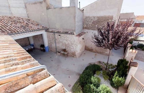 Horcajo de Santiago Cottage | Self catering La Alvardana for 12 people