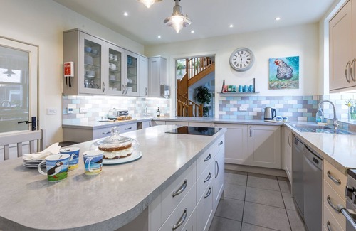 Berwick-upon-Tweed Apartment | Self-catering accommodation in a beautiful location overlooking Holy Island on the Northumberland co