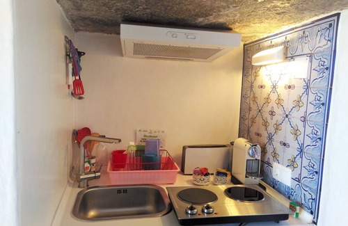 Nossa Senhora da Anunciada Cottage | Self catering 1855' windmill for 2 people
