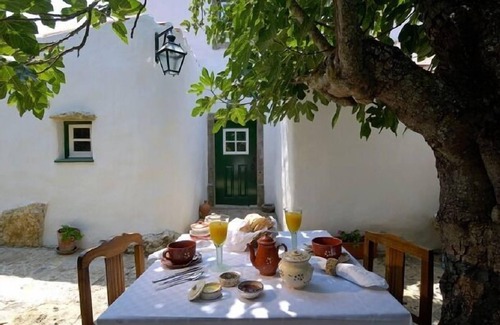 Aldeia da Mata Pequena Cottage | Self catering Aldeia da Mata Pequena, Turismo & Lazer, Lda for 4 people